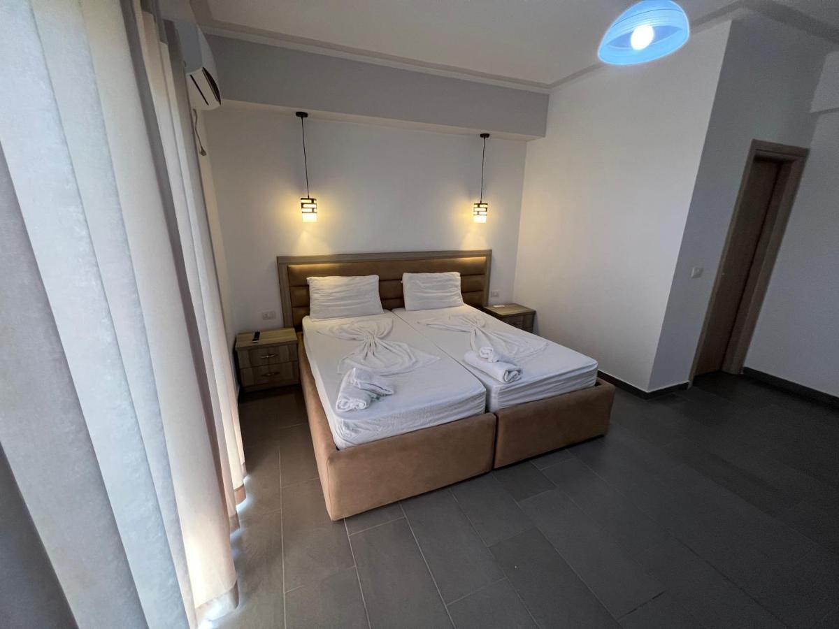 Hotel Irini Saranda Dış mekan fotoğraf