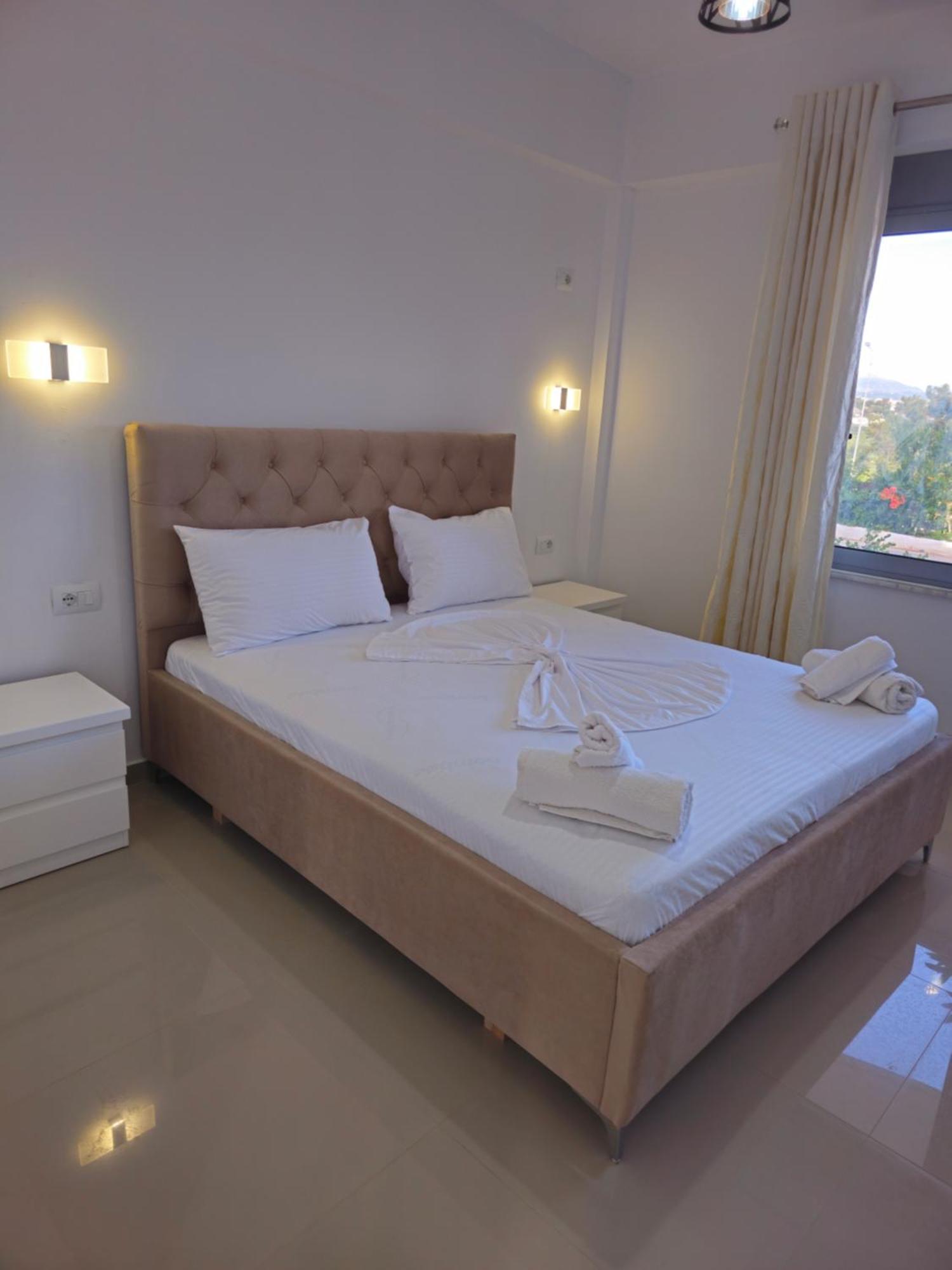 Hotel Irini Saranda Dış mekan fotoğraf