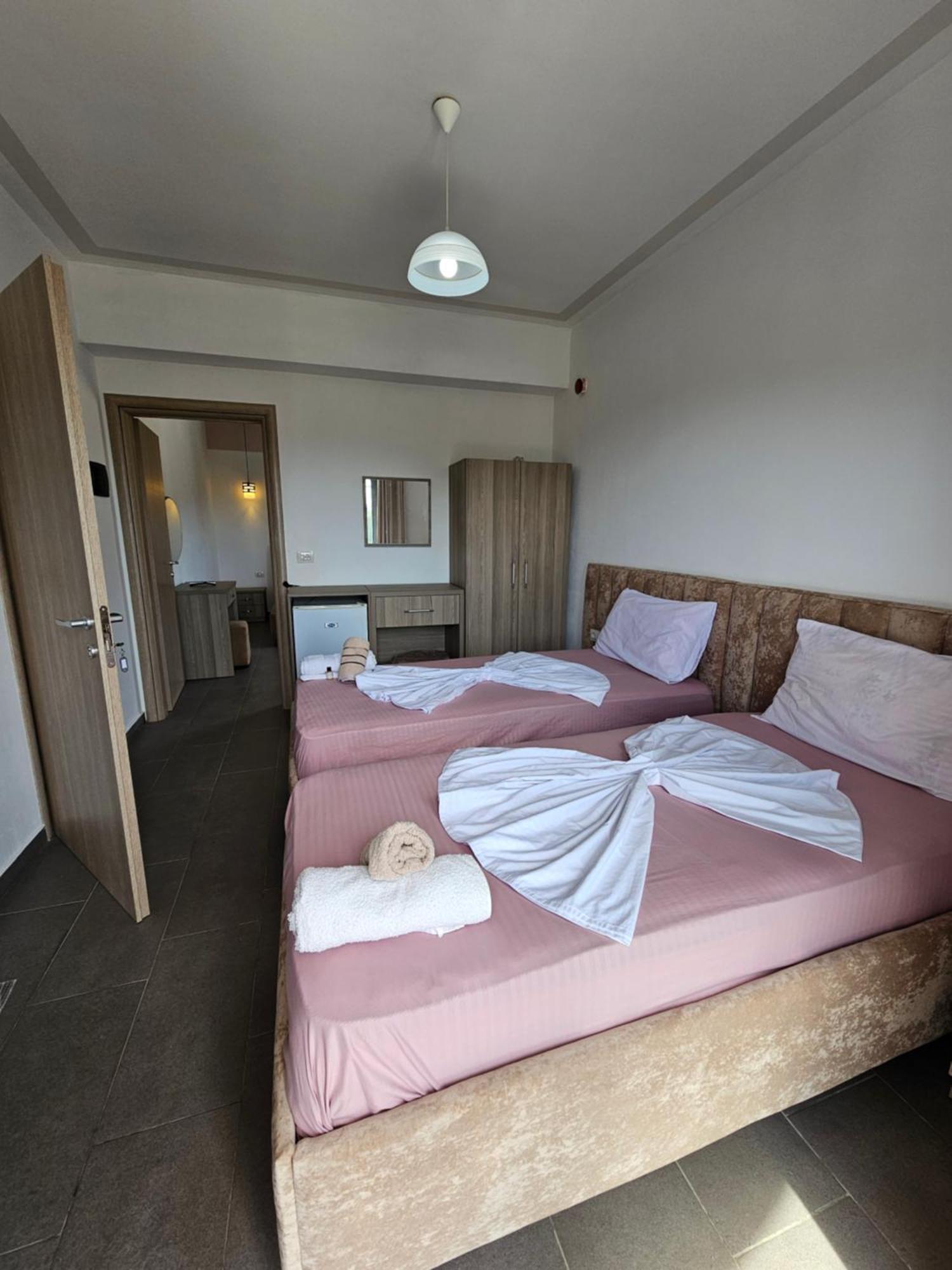 Hotel Irini Saranda Dış mekan fotoğraf