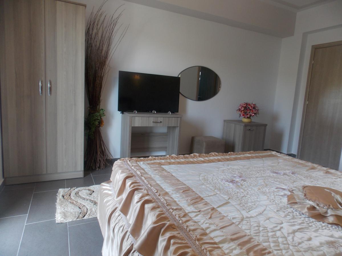 Hotel Irini Saranda Dış mekan fotoğraf